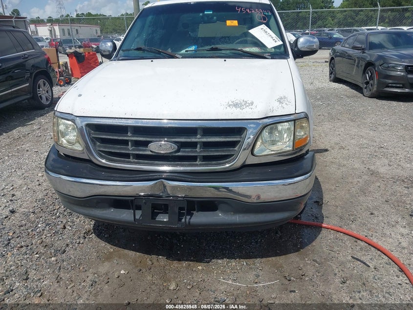 2001 FORD F-150 PICKUP 5.4L V-8 260HP
