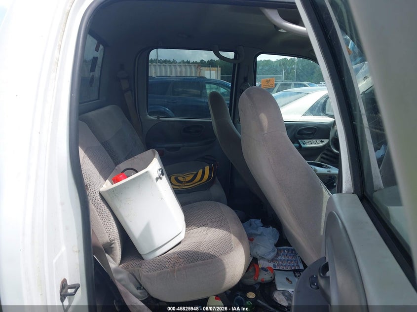 2001 FORD F-150 PICKUP 5.4L V-8 260HP