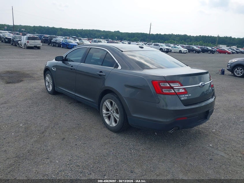 2016 FORD TAURUS auction photo 3