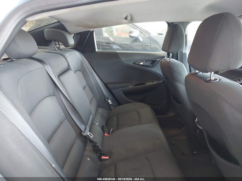 2017 CHEVROLET MALIBU auction photo 8