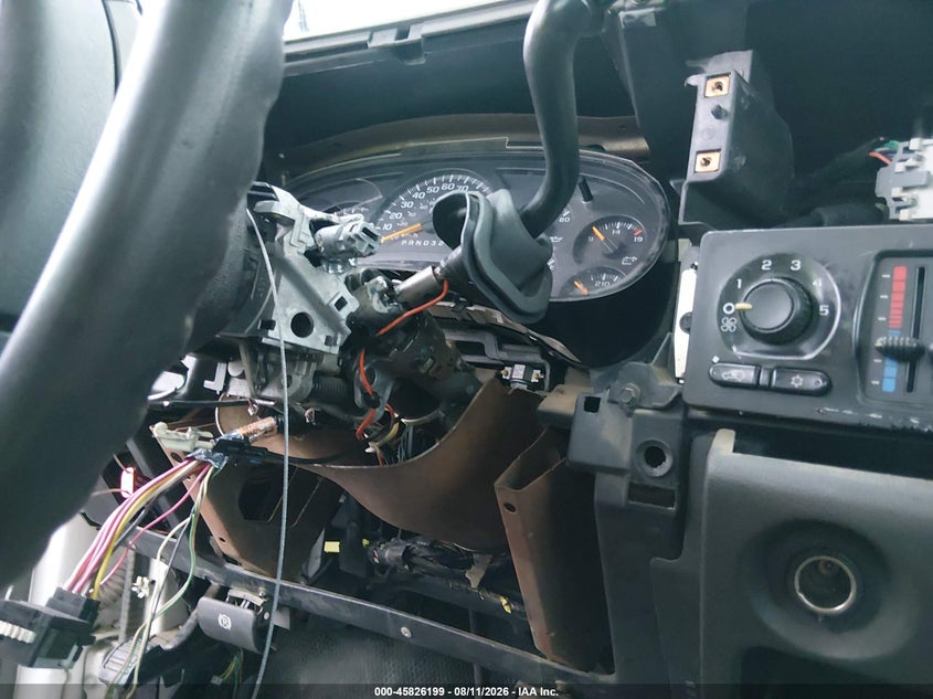 2006 GMC SIERRA PICKUP 6.0L V-8 300HP