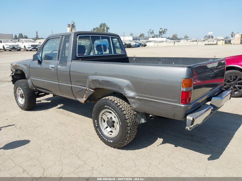 1987 TOYOTA PICKUP auction photo 3