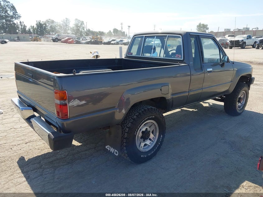 1987 TOYOTA PICKUP auction photo 4