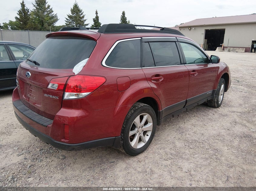 2013 SUBARU OUTBACK auction photo 4