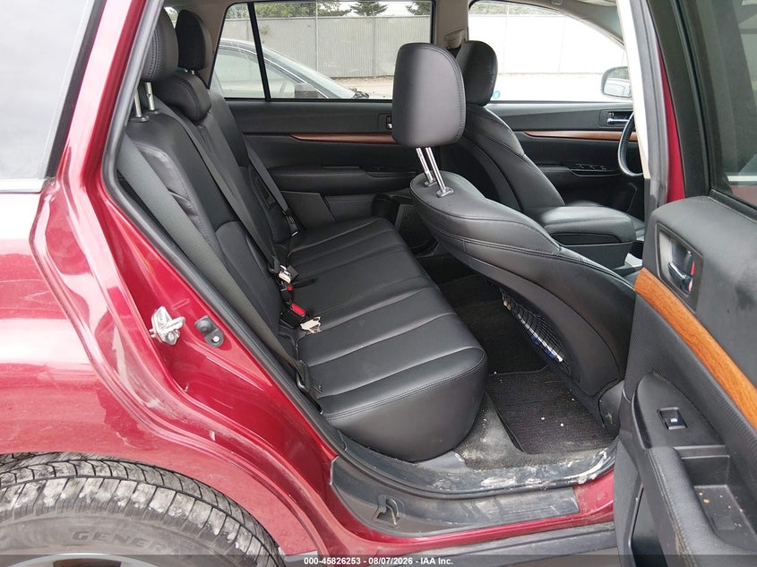 2013 SUBARU OUTBACK auction photo 8