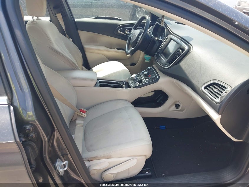 2015 CHRYSLER 200 auction photo 5