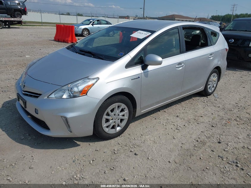 Vin: jtdzn3eu5d3272635, lot: 46325625, toyota prius v three 20132