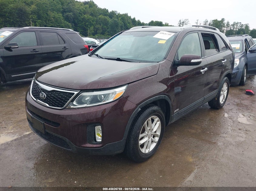 2015 Kia Sorento, Удар сзади, IAAI, VIN 5XYKTCA61FG571276 — фото 2