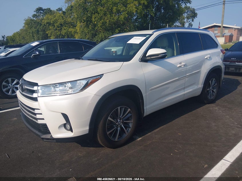 2017 TOYOTA HIGHLANDER auction photo 2