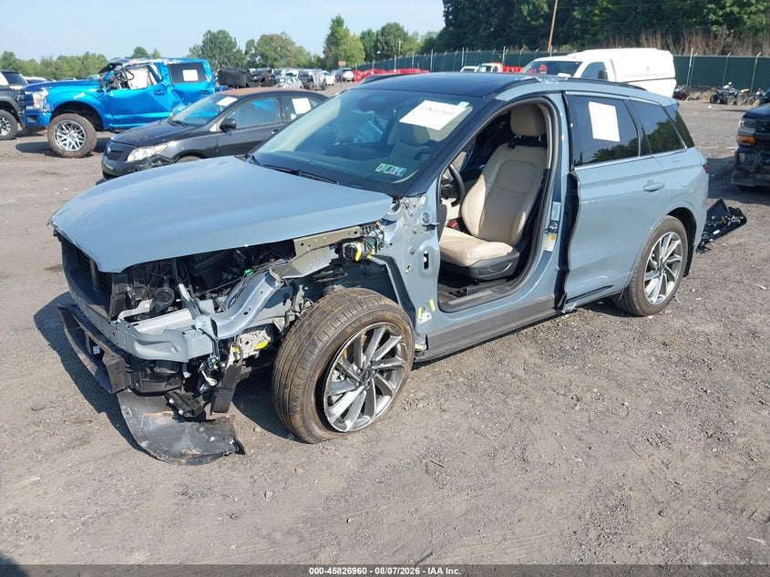 2025 LINCOLN CORSAIR auction photo 2