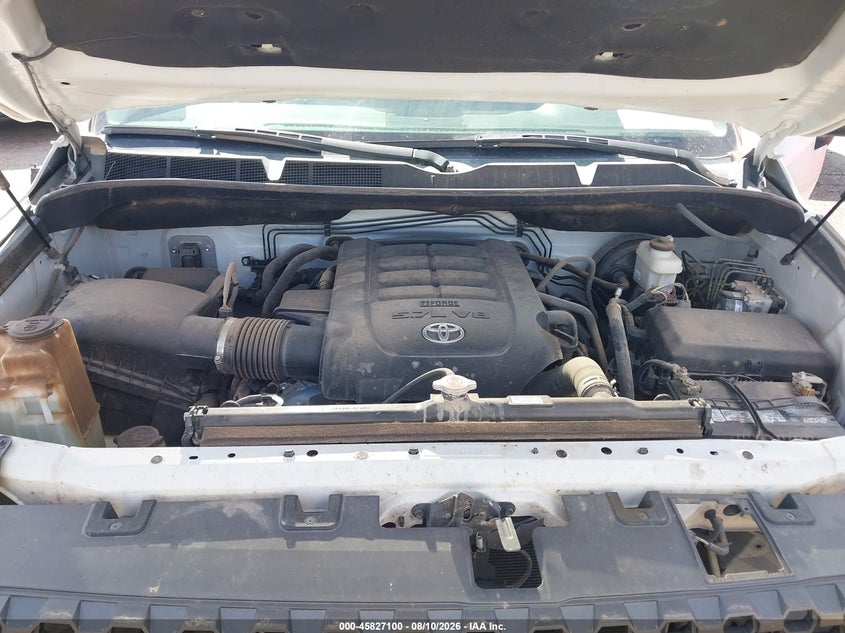 TOYOTA TUNDRA - zdjęcie 10