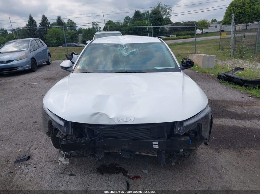 2025 KIA K4 LX · Фото 12
