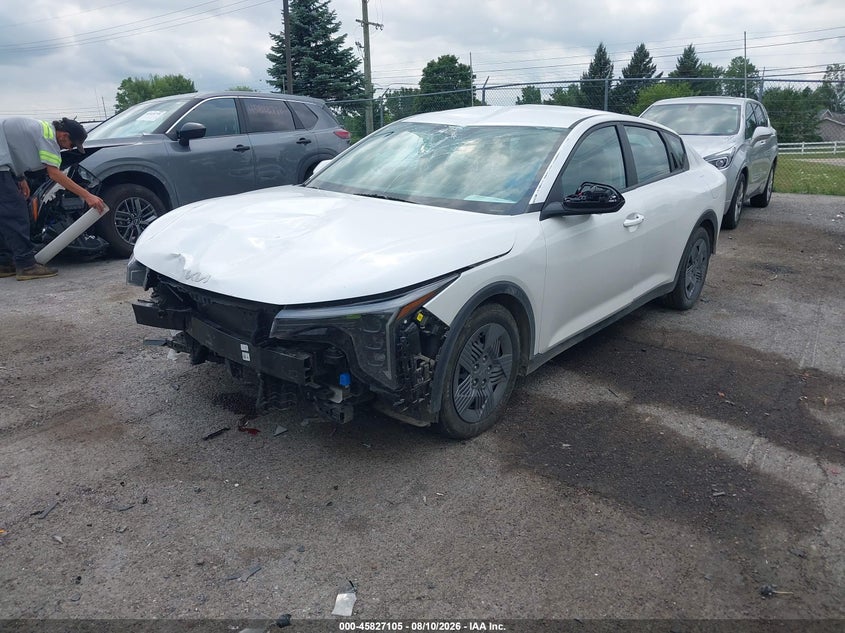 2025 KIA K4 LX · Фото 2