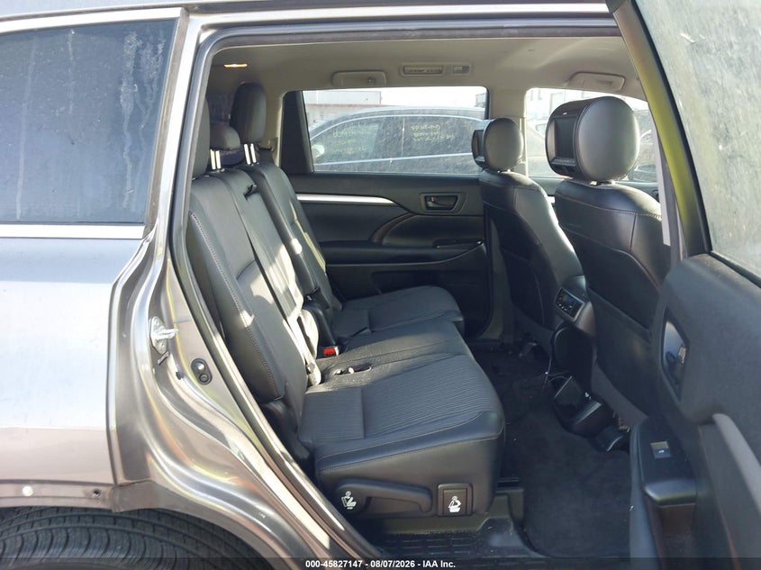 2014 TOYOTA HIGHLANDER auction photo 8