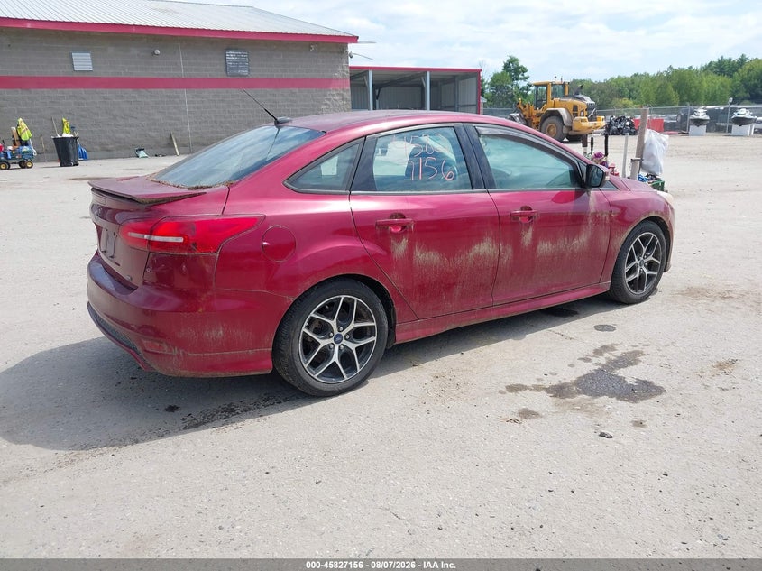 Vin: 1fadp3f28fl321143, lot: 46326057, ford focus se 20154