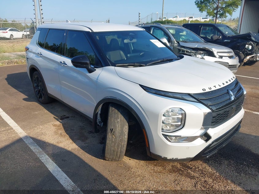 2023 MITSUBISHI OUTLANDER auction photo 1
