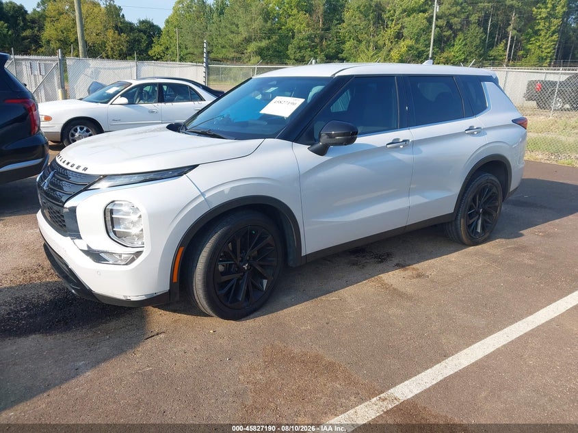 2023 MITSUBISHI OUTLANDER auction photo 2