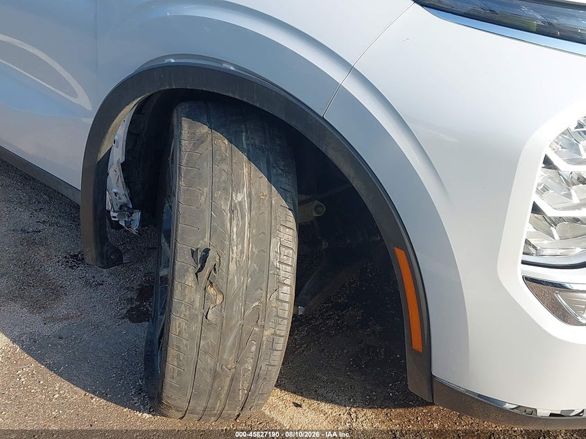 2023 MITSUBISHI OUTLANDER auction photo 6