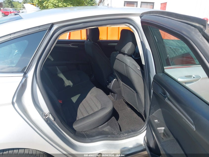 2019 FORD FUSION HYBRID auction photo 8