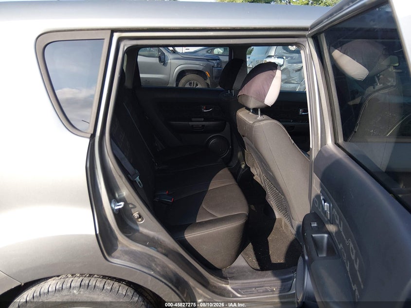 2012 KIA SOUL auction photo 8