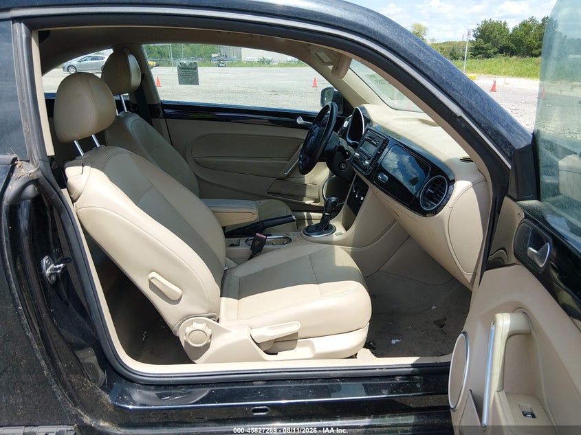 VOLKSWAGEN BEETLE 2014 VIN 3VWJ17AT0EM663587
