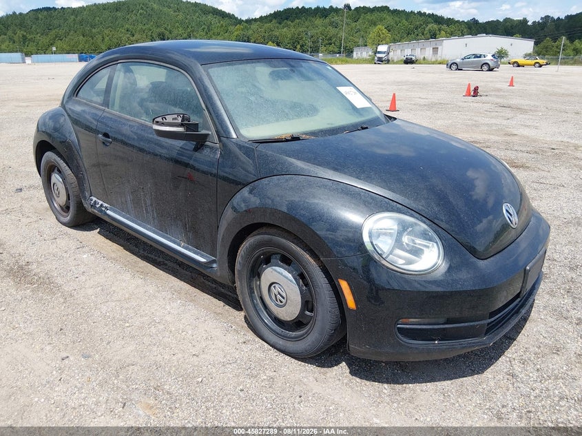 2014 VOLKSWAGEN BEETLE auction photo 1