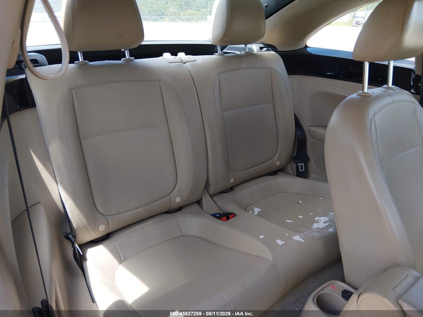 2014 VOLKSWAGEN BEETLE auction photo 8