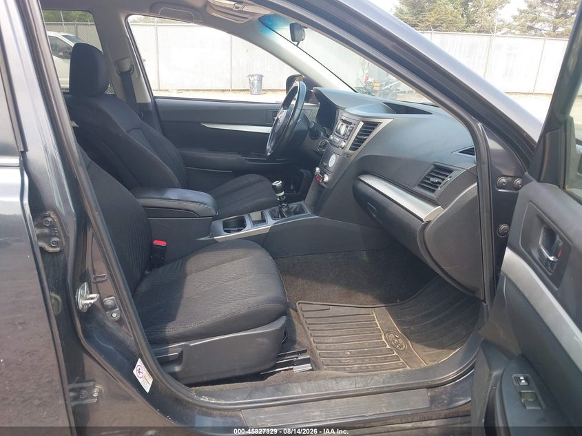 2012 SUBARU OUTBACK auction photo 5