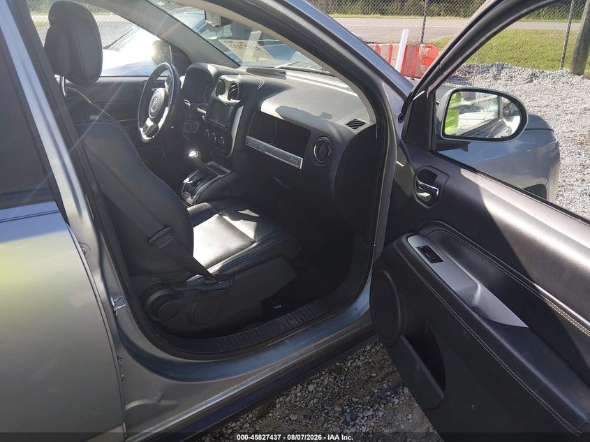 2017 JEEP COMPASS auction photo 5