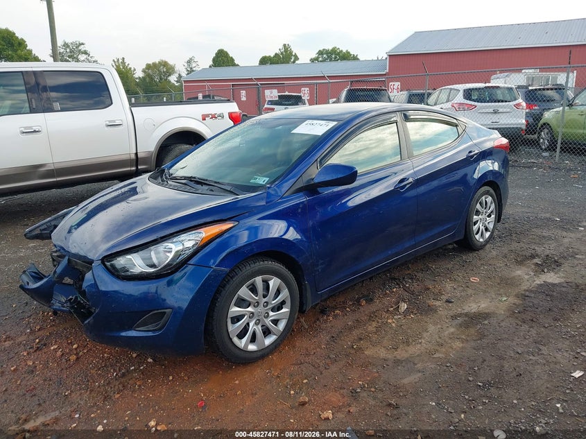 2013 HYUNDAI ELANTRA auction photo 2