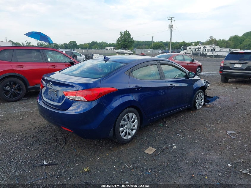 2013 HYUNDAI ELANTRA auction photo 4