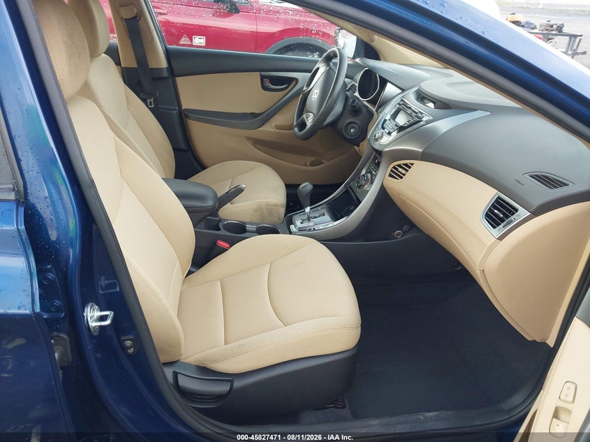 2013 HYUNDAI ELANTRA auction photo 5