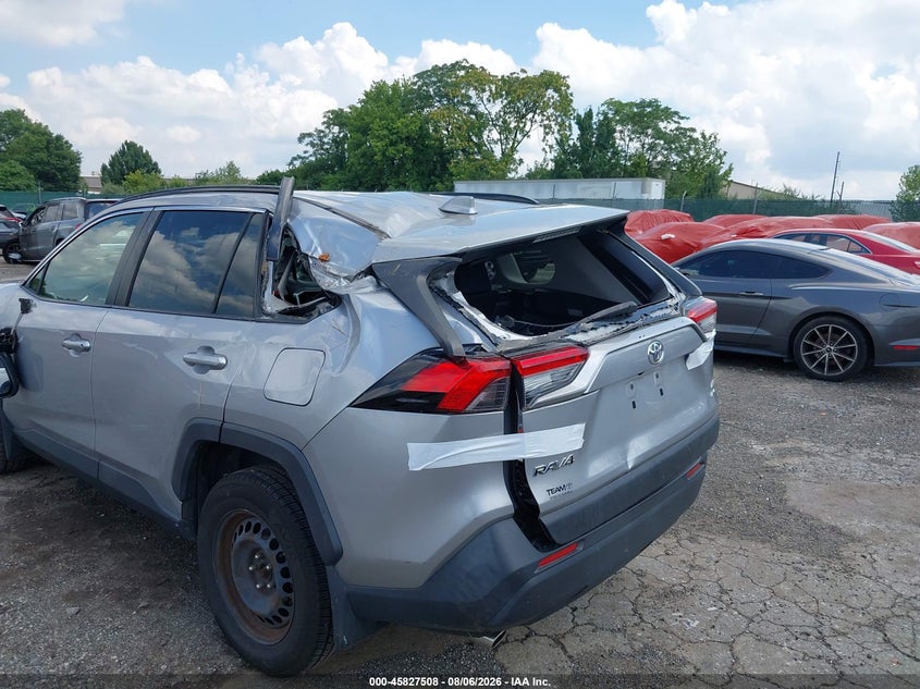 2019 TOYOTA RAV4 auction photo 6