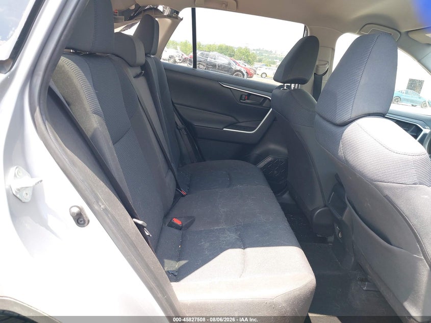 2019 TOYOTA RAV4 auction photo 8
