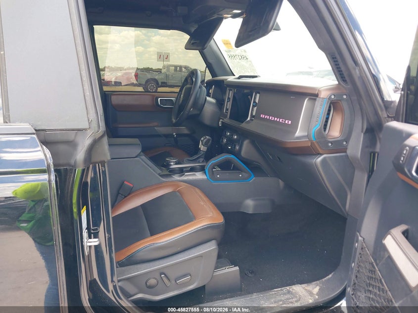2023 FORD BRONCO OUTER BANKS · Фото 5