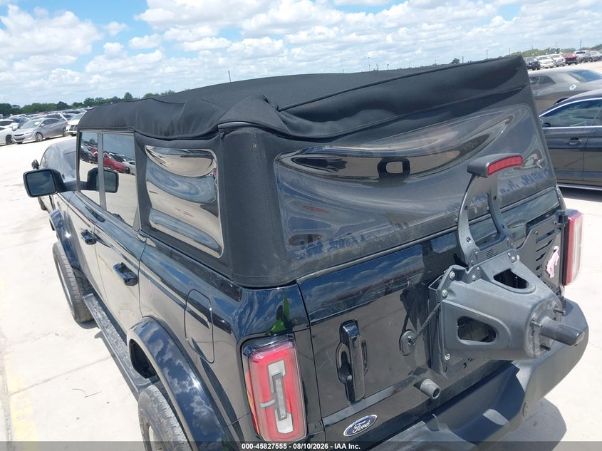2023 FORD BRONCO OUTER BANKS · Фото 6