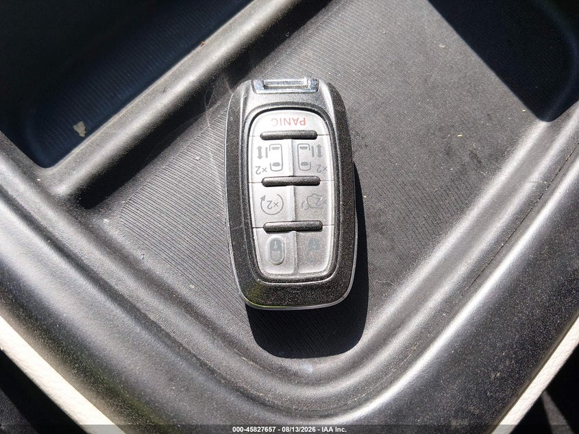 CHRYSLER VOYAGER 2020 VIN 2C4RC1DG0LR216548