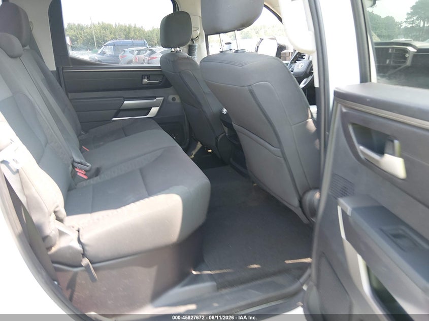TOYOTA TUNDRA - zdjęcie 8