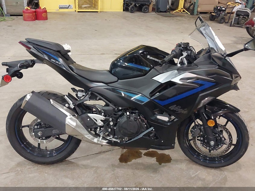 KAWASAKI EX500 2025