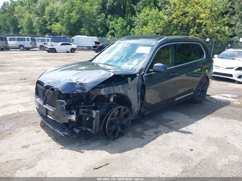 BMW X7 - zdjęcie 2