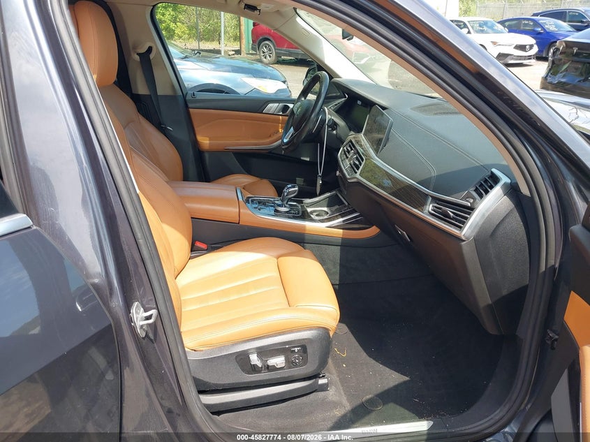 BMW X7 - zdjęcie 5
