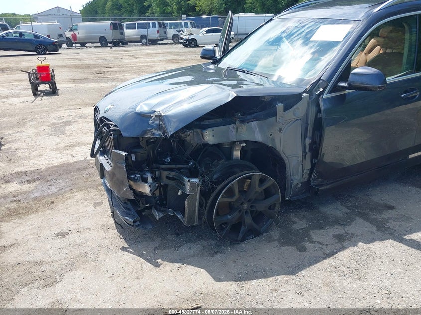 BMW X7 - zdjęcie 6
