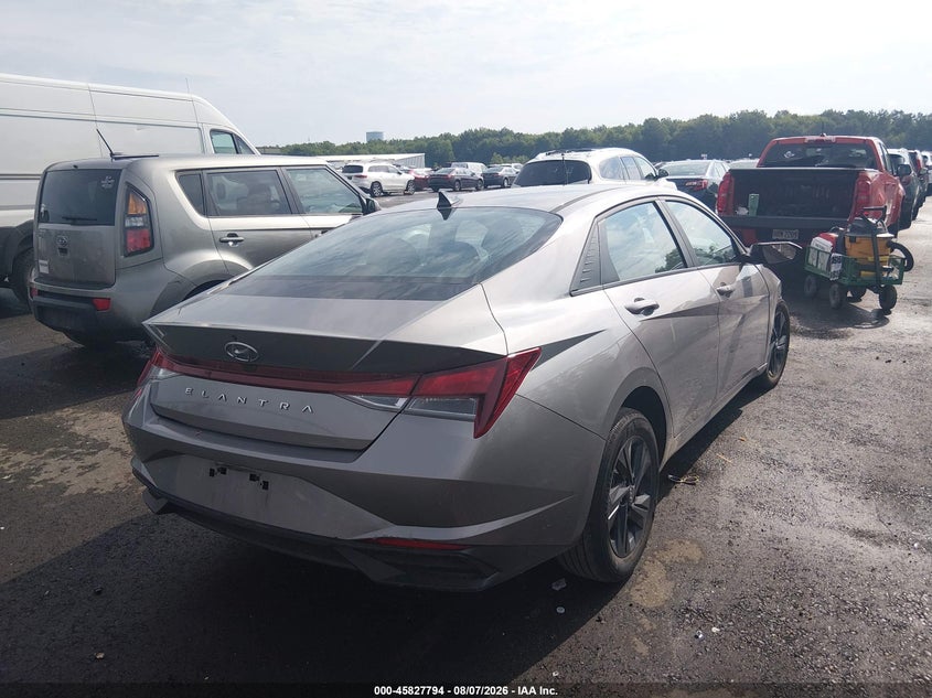 2023 HYUNDAI ELANTRA auction photo 4