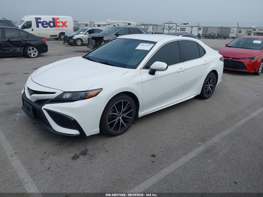 2022 TOYOTA CAMRY auction photo 2