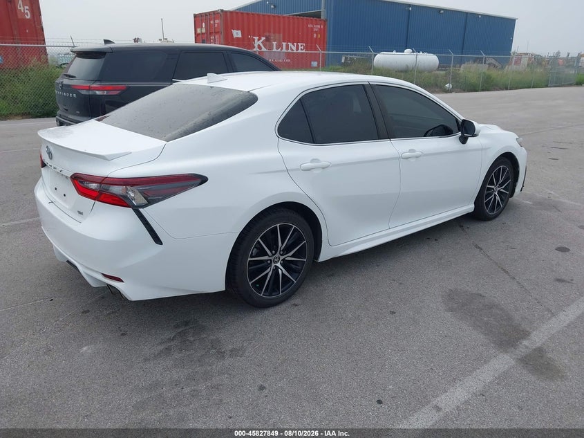 2022 TOYOTA CAMRY auction photo 4