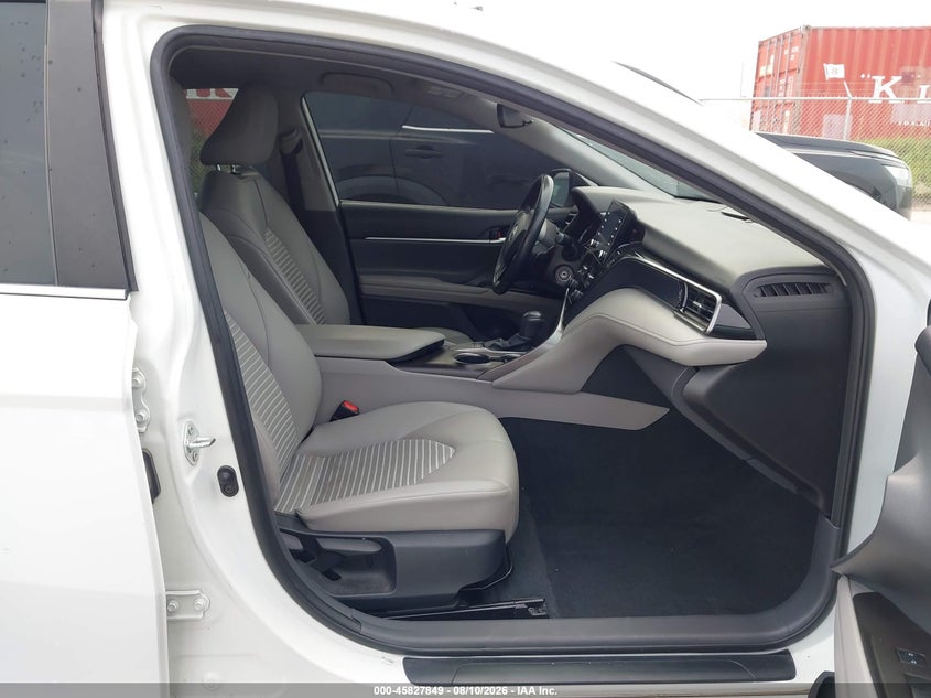 2022 TOYOTA CAMRY auction photo 5
