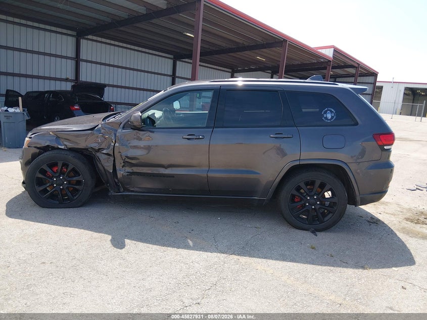 JEEP GRAND CHEROKEE - zdjęcie 15