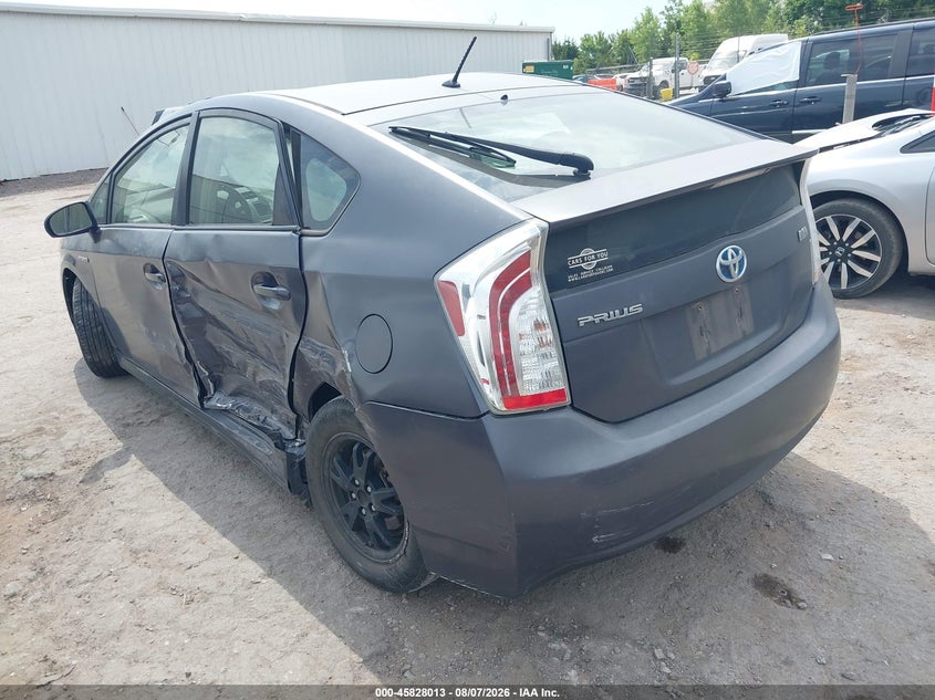 Vin: jtdkn3duxd1707986, lot: 46326913, toyota prius two 20133