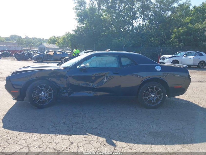 DODGE CHALLENGER - zdjęcie 14