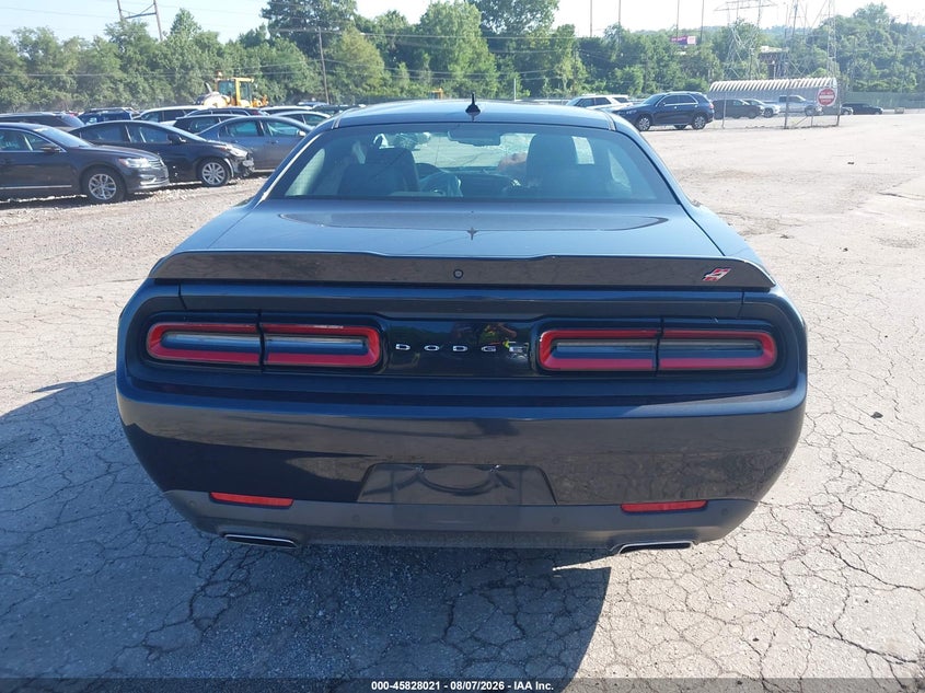 DODGE CHALLENGER - zdjęcie 16